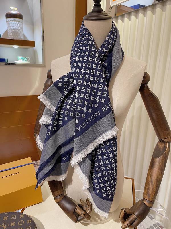 Louis Vuitton Scarf LVC00541